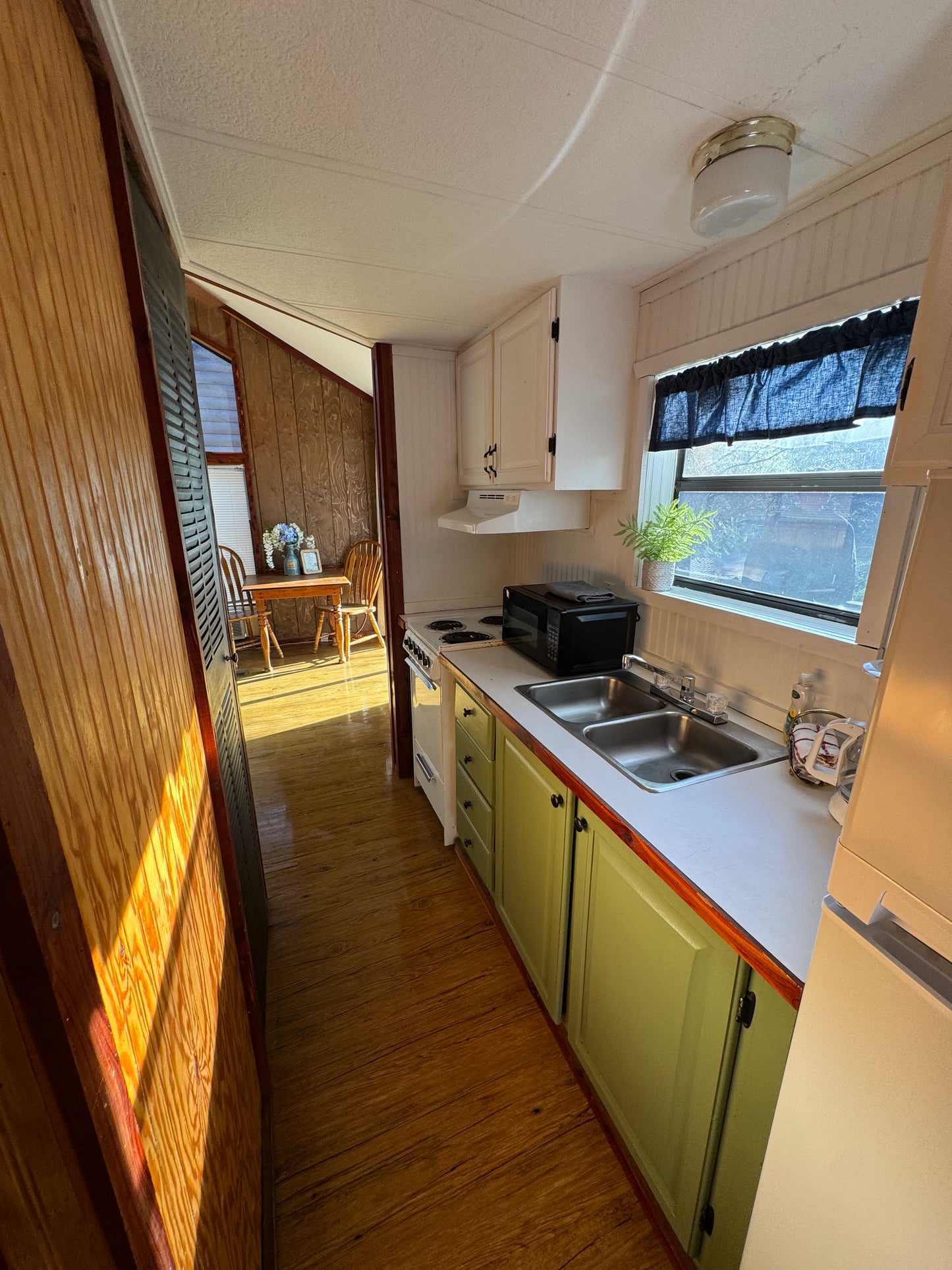 Creekfront Cabins 4, 5 & 6 | 1-Bedroom + Loft