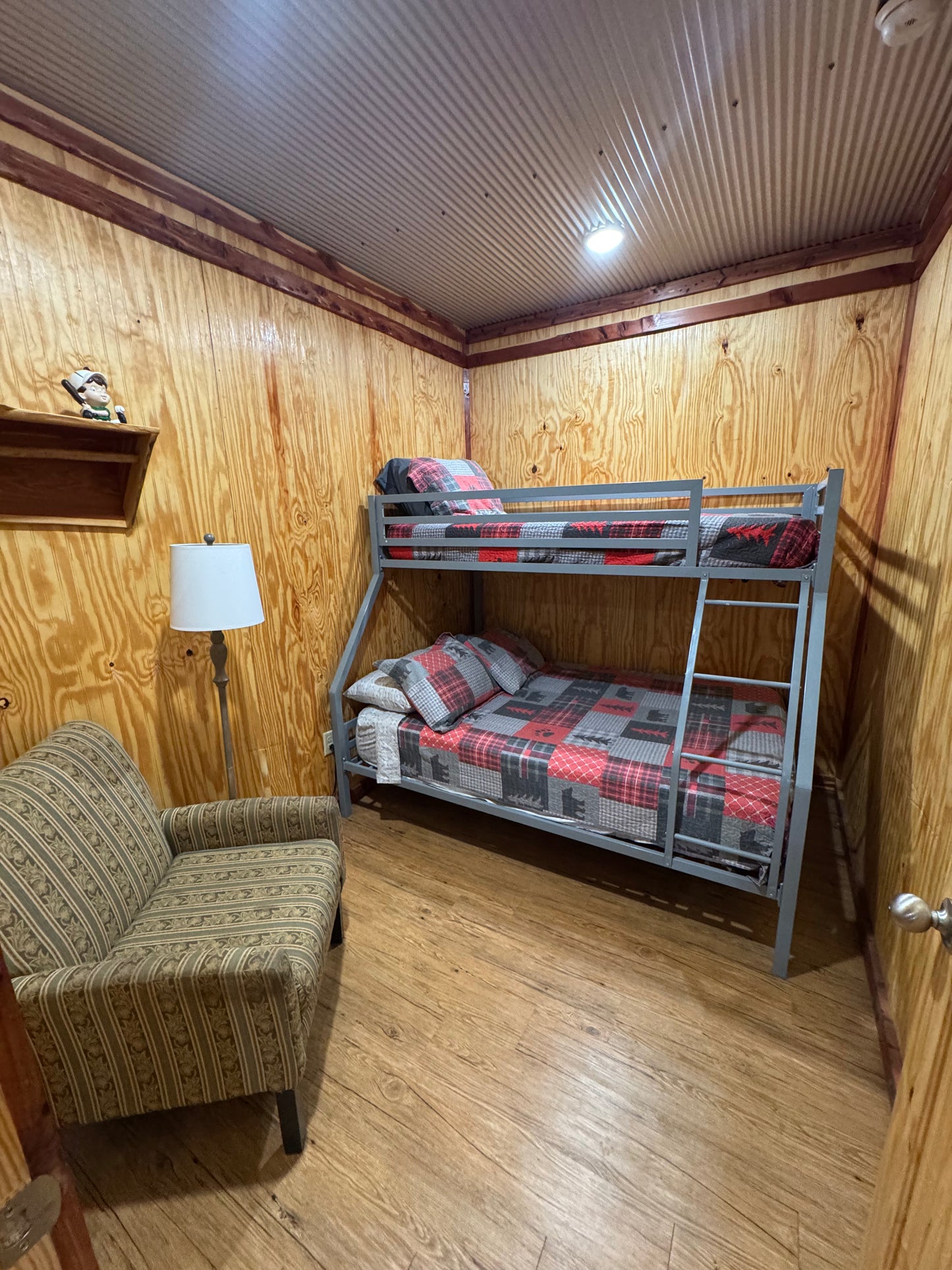 Creekfront Cabin 1 | 3-Bedroom + Loft & 1.5 Bath